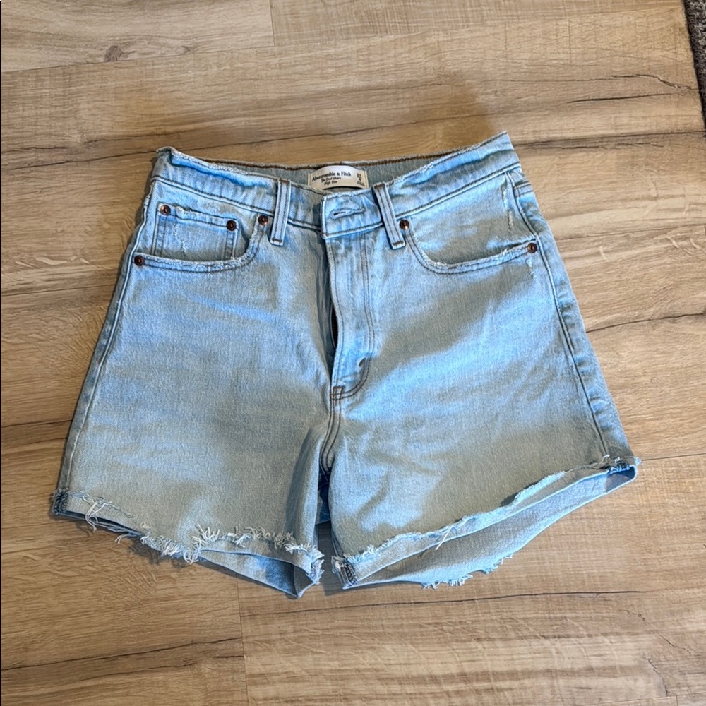 Abercrombie The Dad Short High Rise Women's Light Blue Denim Shorts